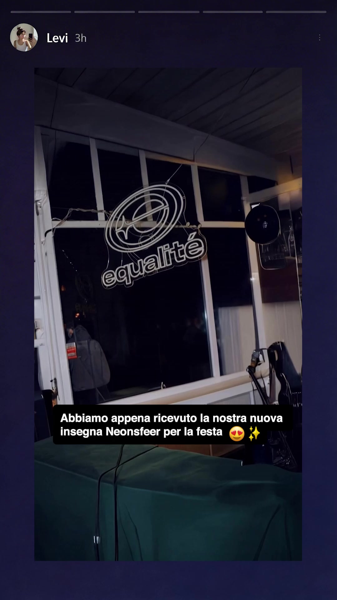 Scegliere o creare la propria insegna al neon