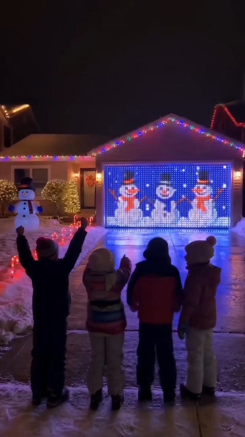 Programmierbare LED-Weihnachtsbeleuchtung für Ihr Zuhause und smarte LED-Wandleuchten für den Außenbereich – alles zum Selbermachen
