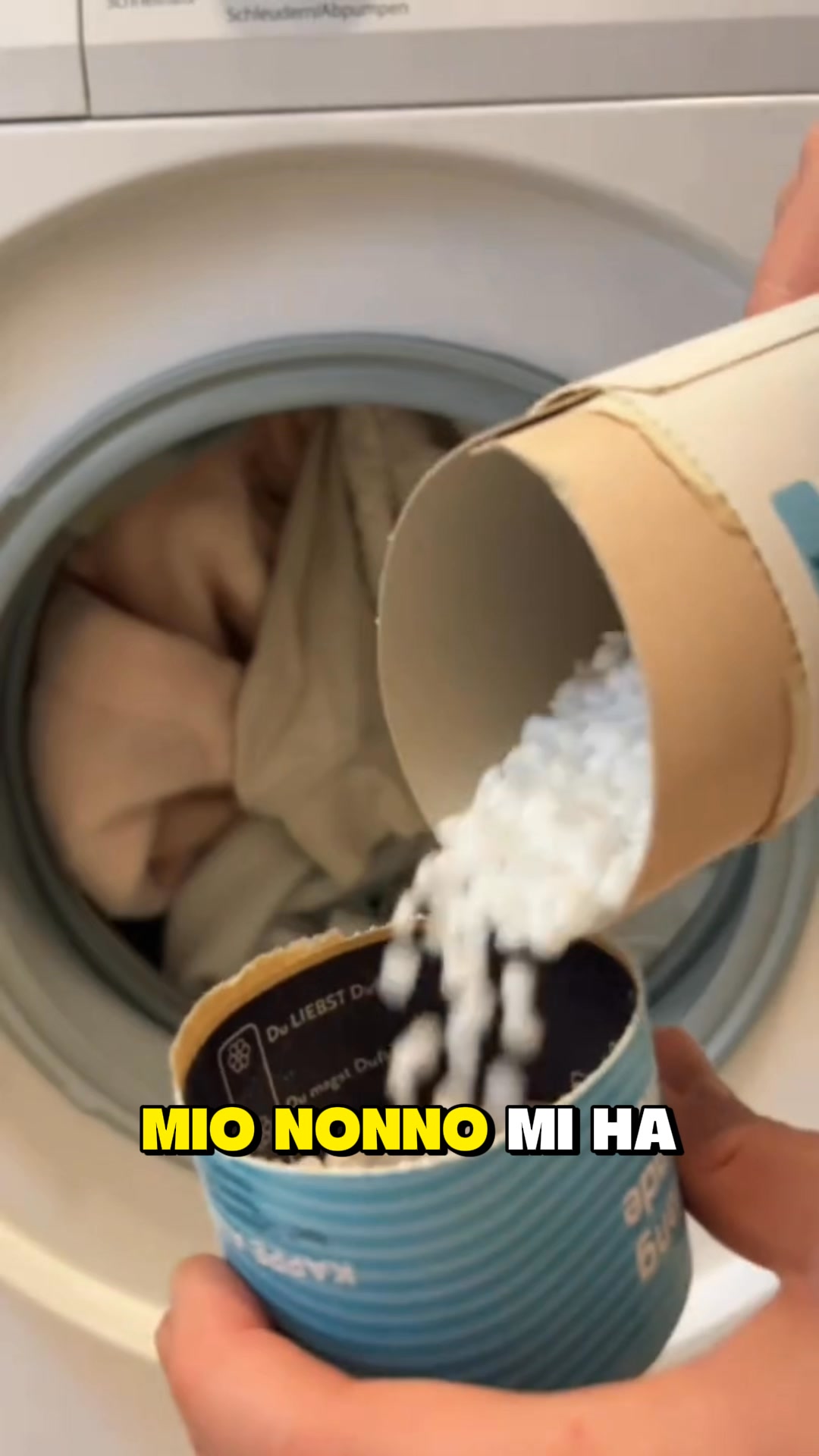 Se il bucato ha ancora un odore sgradevole dopo aver pulito la lavatrice... ecco la spiegazione