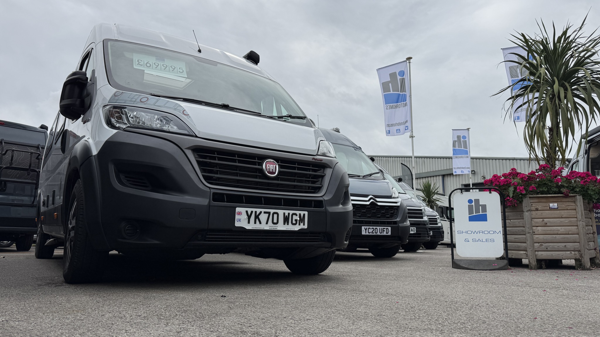 Anúncio de IH Motorhome Sales