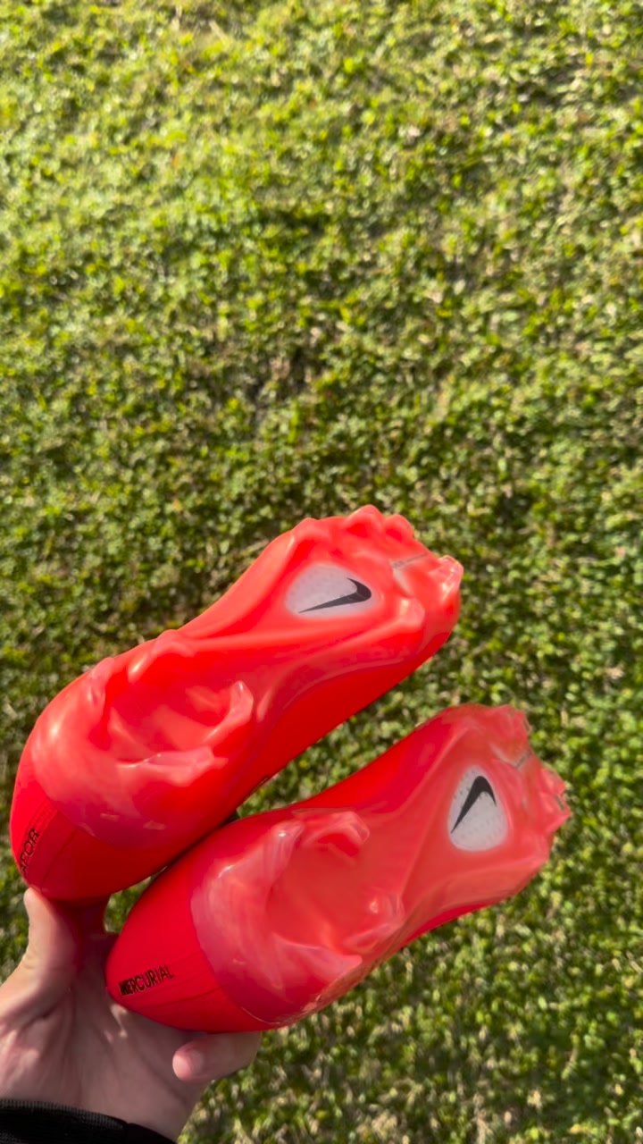 Premium Football Boots – Up to 40% OFF