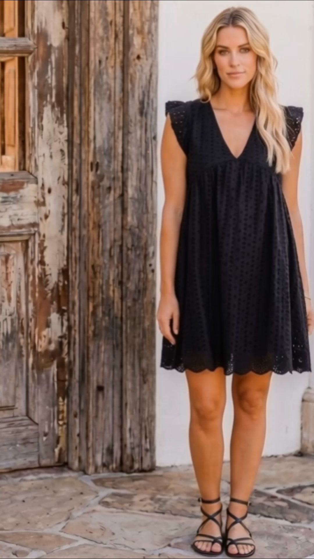 Vestido Curto Mariana: 50% de Desconto e Portes Grátis na Amália For You!