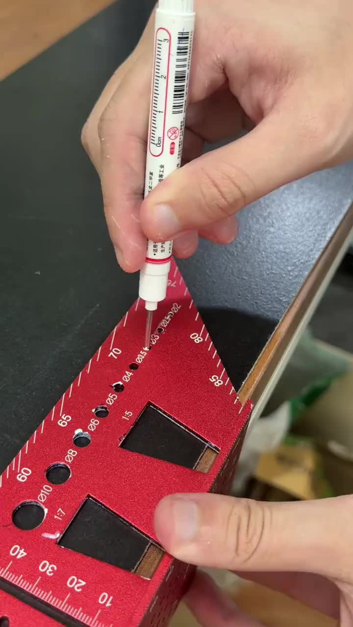 Long Nose Markers