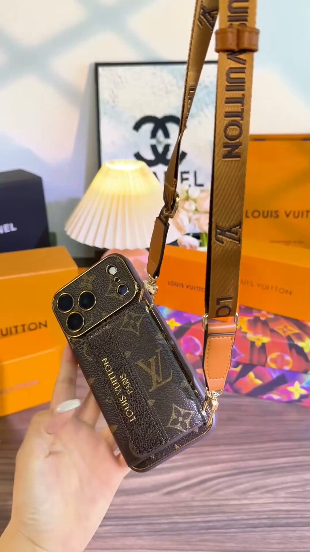 Carry your iphone and cards with ease.