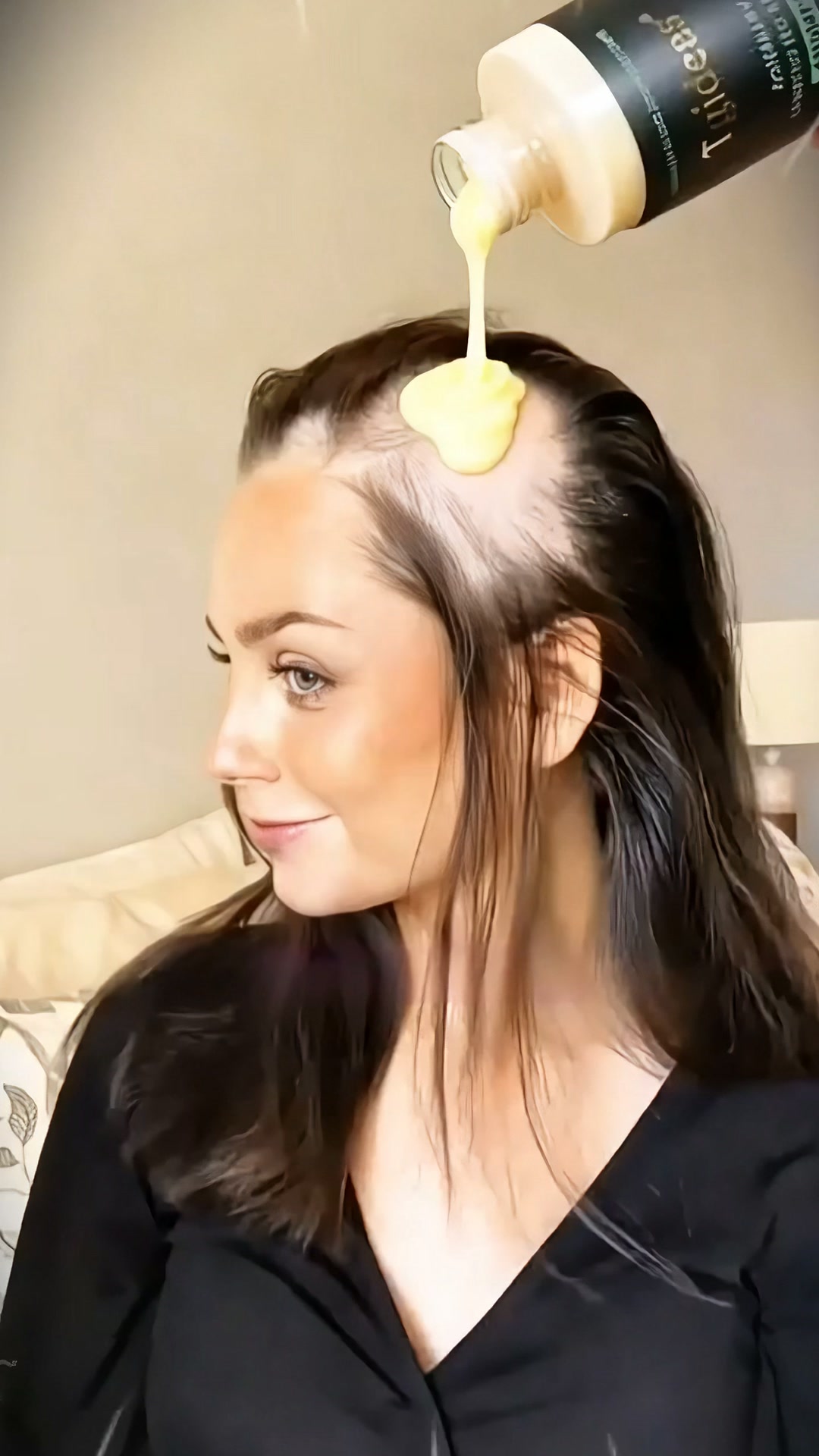 ¡Di adiós al cabello fino y desnutrido con el poder del romero!