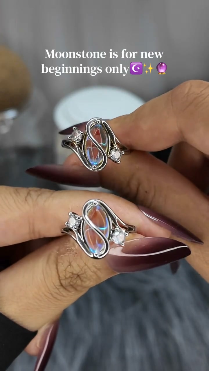A Ring That Never Looks The Same