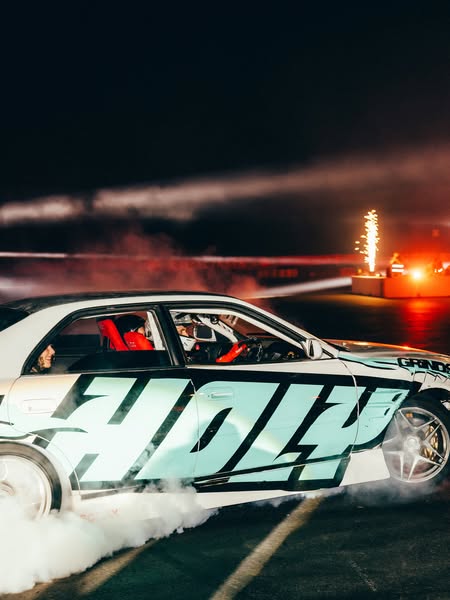Jetzt Deal sichern! Code: 'HOLY'