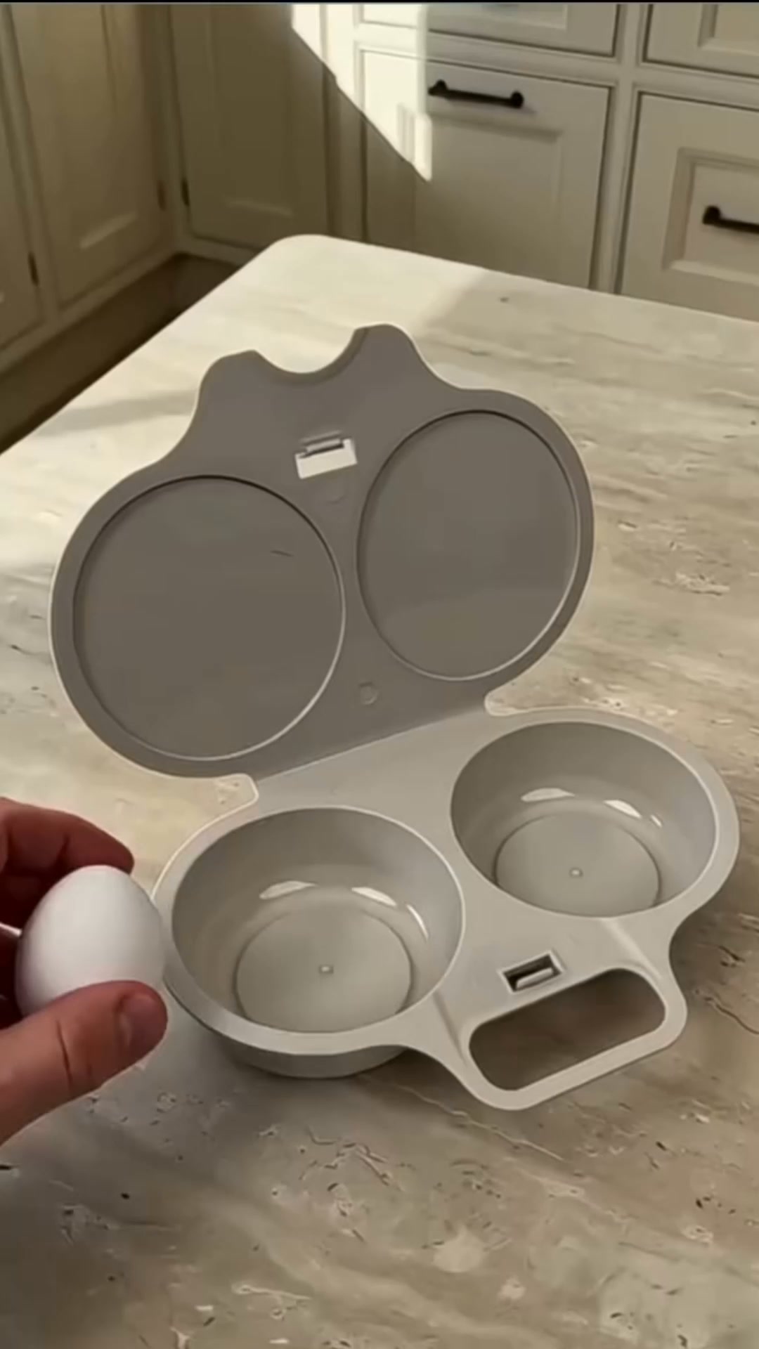 Microwave Egg Poacher – Breakfast in Minutes, Not Mess