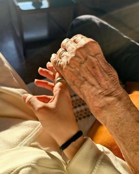 ¡Compraron su hospital. Enterraron su cura!