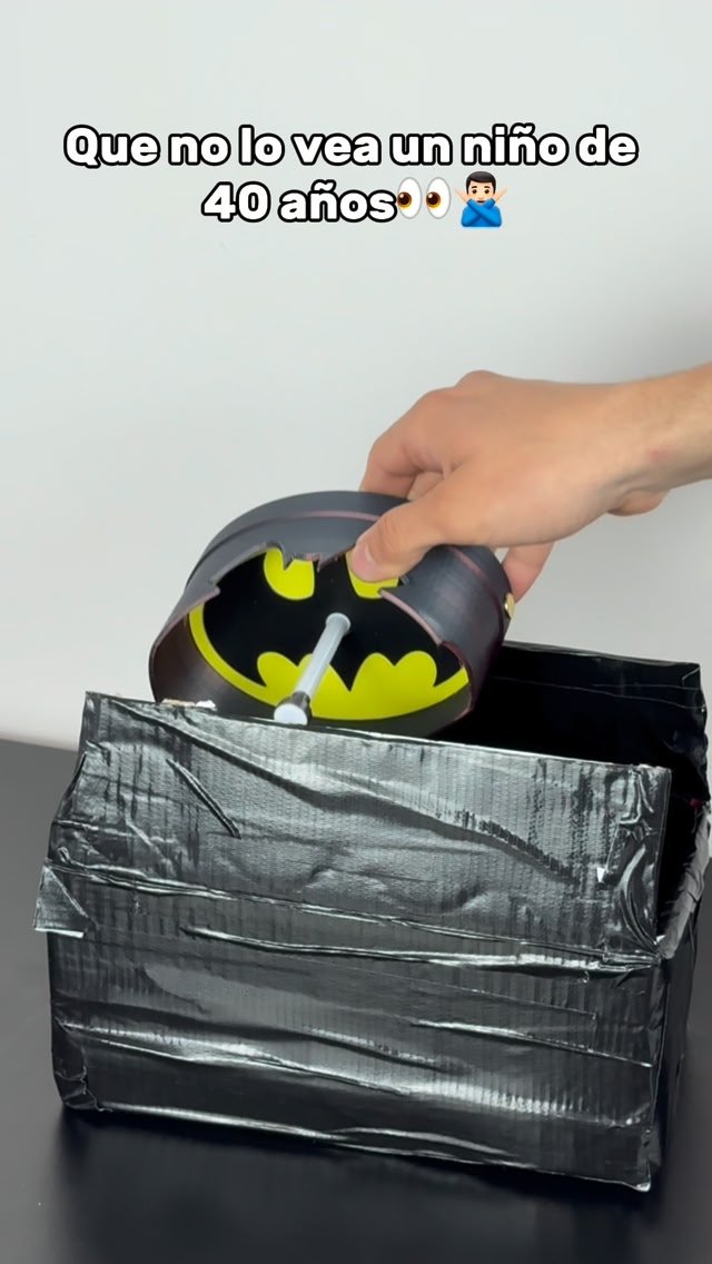 Anúncio de Batcave