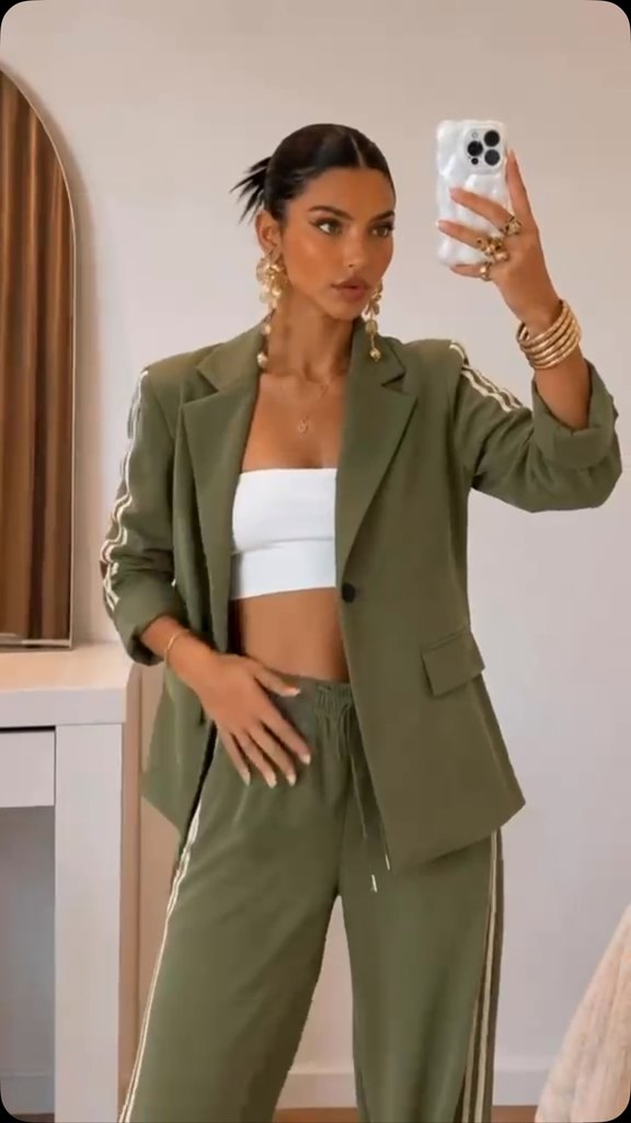 Anúncio de Le Femme Chic