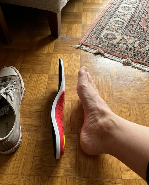 Leggi qui se ti fanno male i piedi.