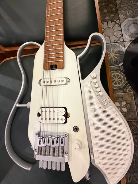 HUSH X Live Guitar