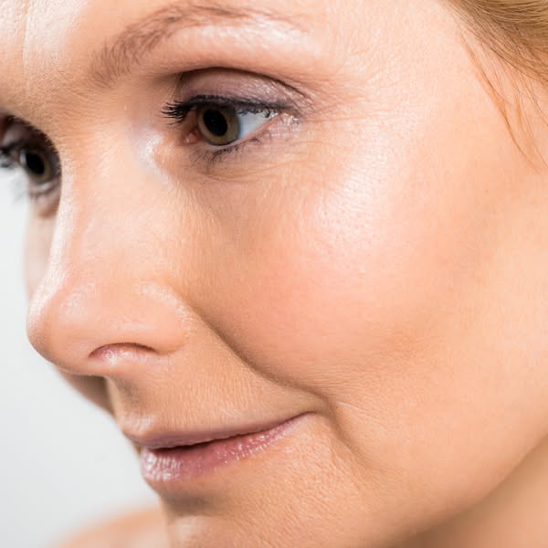 Women Over 45 Get Full Foundation Coverage Without Caking or Skin Irritation