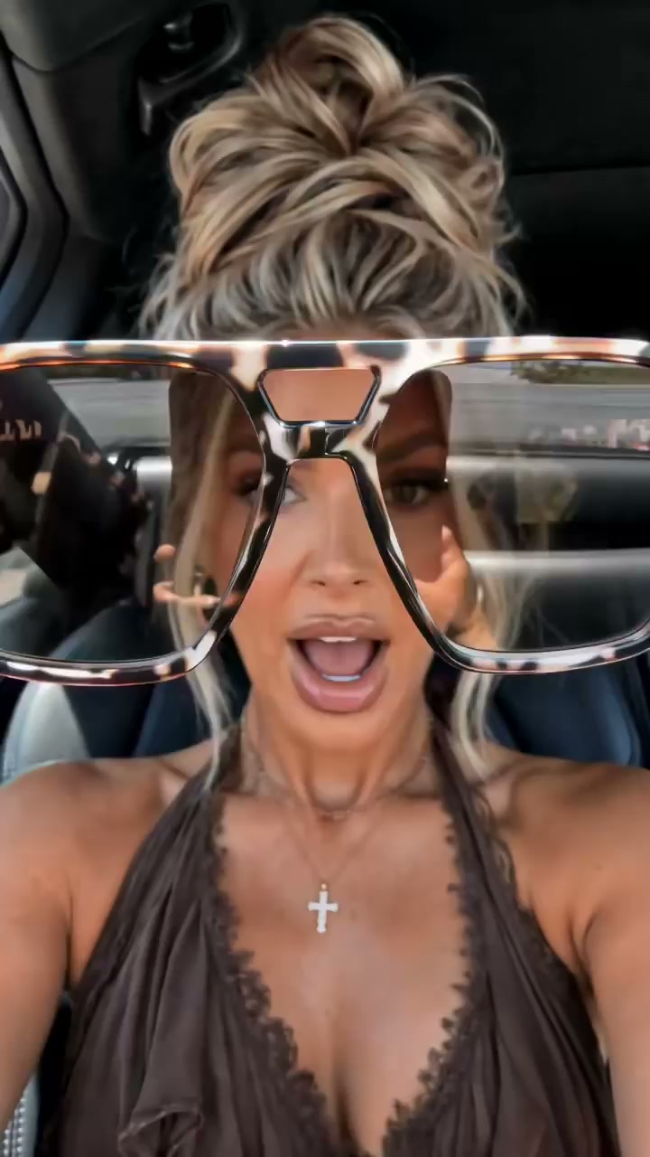 Four Frames, One Vibe