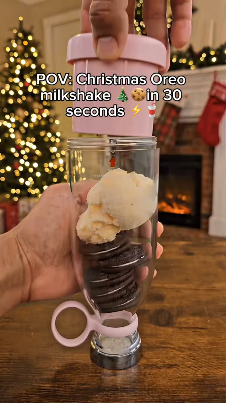Portable Blend & Go Smoothie Bottle – One-Touch Shakes Anywhere