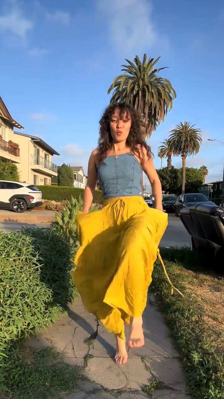 The Wide-Leg Pants Made for Everyday Comfort