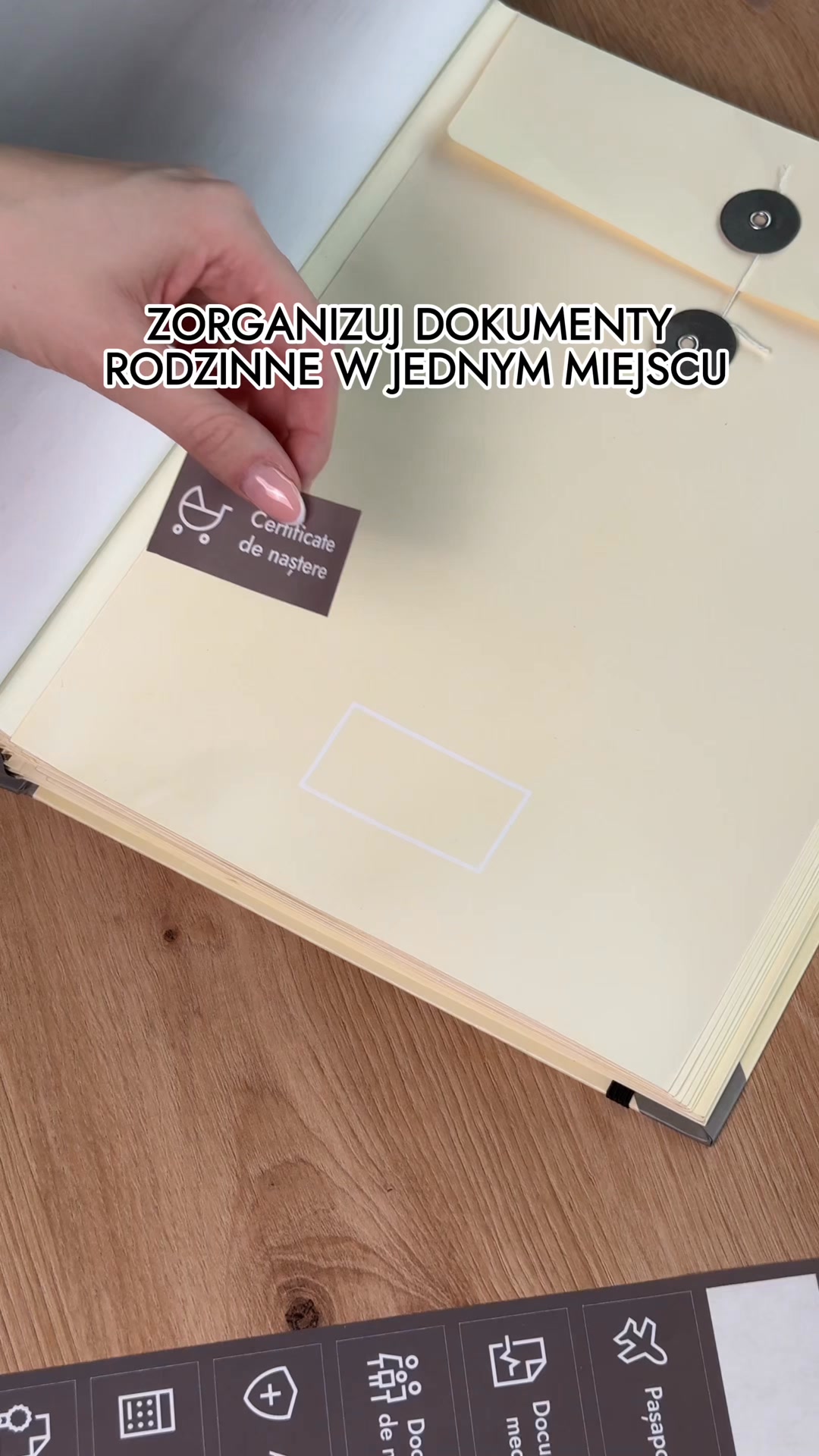 Organizer na dokumenty osobiste