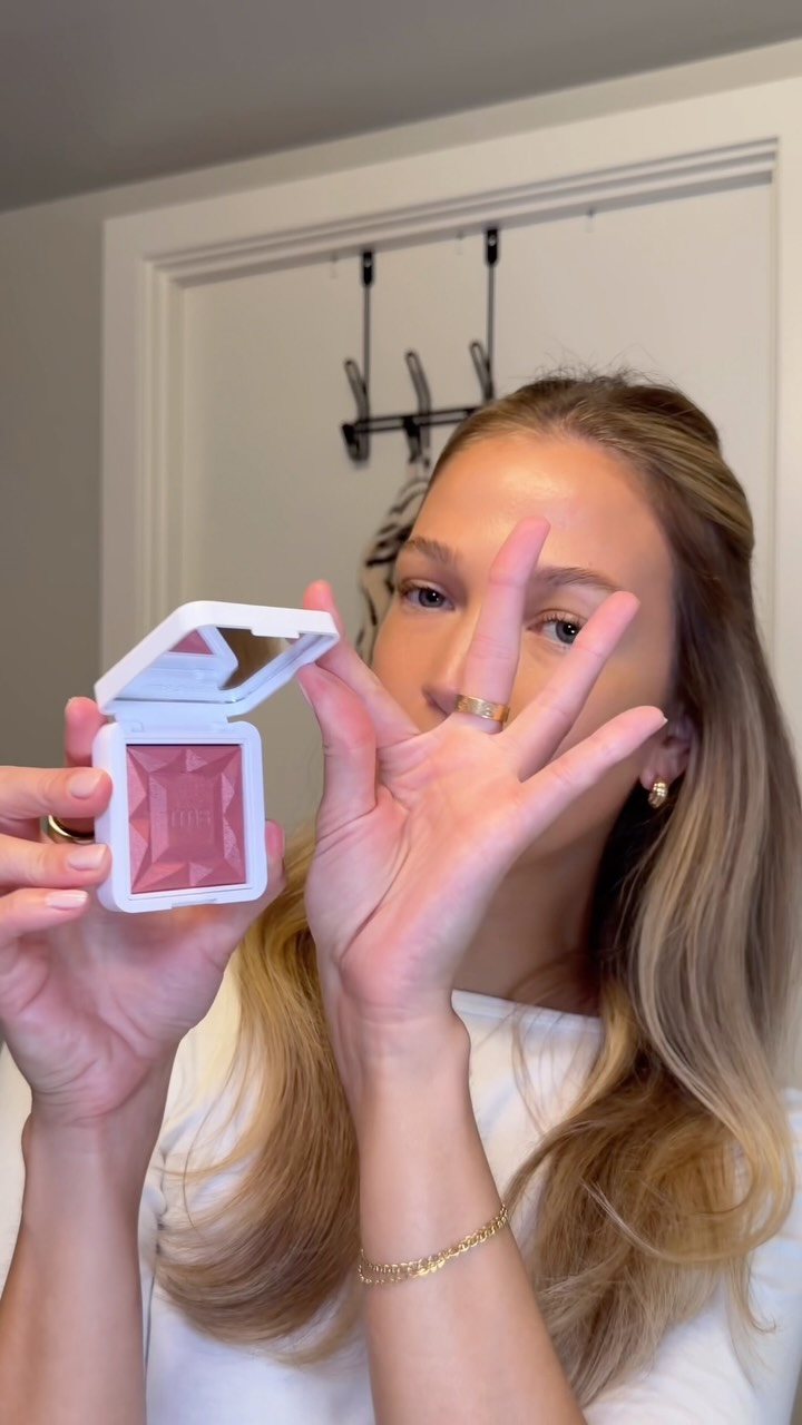 Anúncio de rms beauty