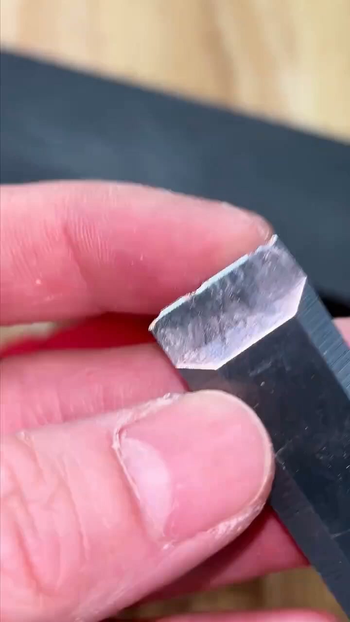 Sharpen Like a Pro! Precision Honing Guide for Perfect Edges