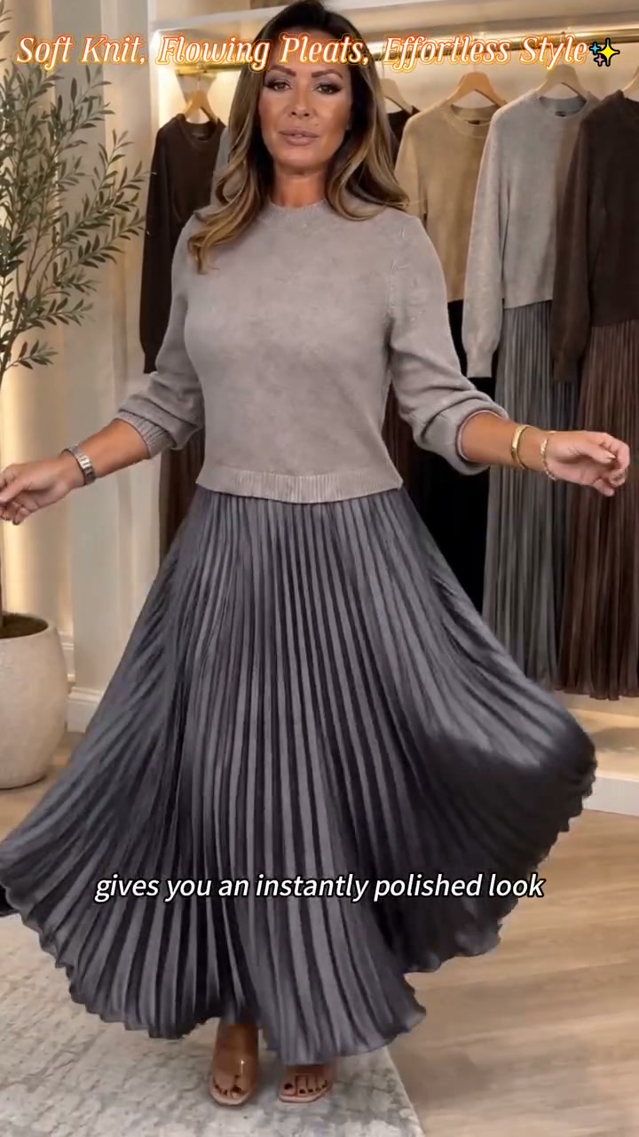 LAST DAY SALE: ONLY ￡24.99!! Effortless Elegance | Women's Pleated Round-Neck Maxi Dress