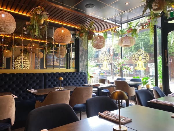 25% OFF EARLY SITTINGS
