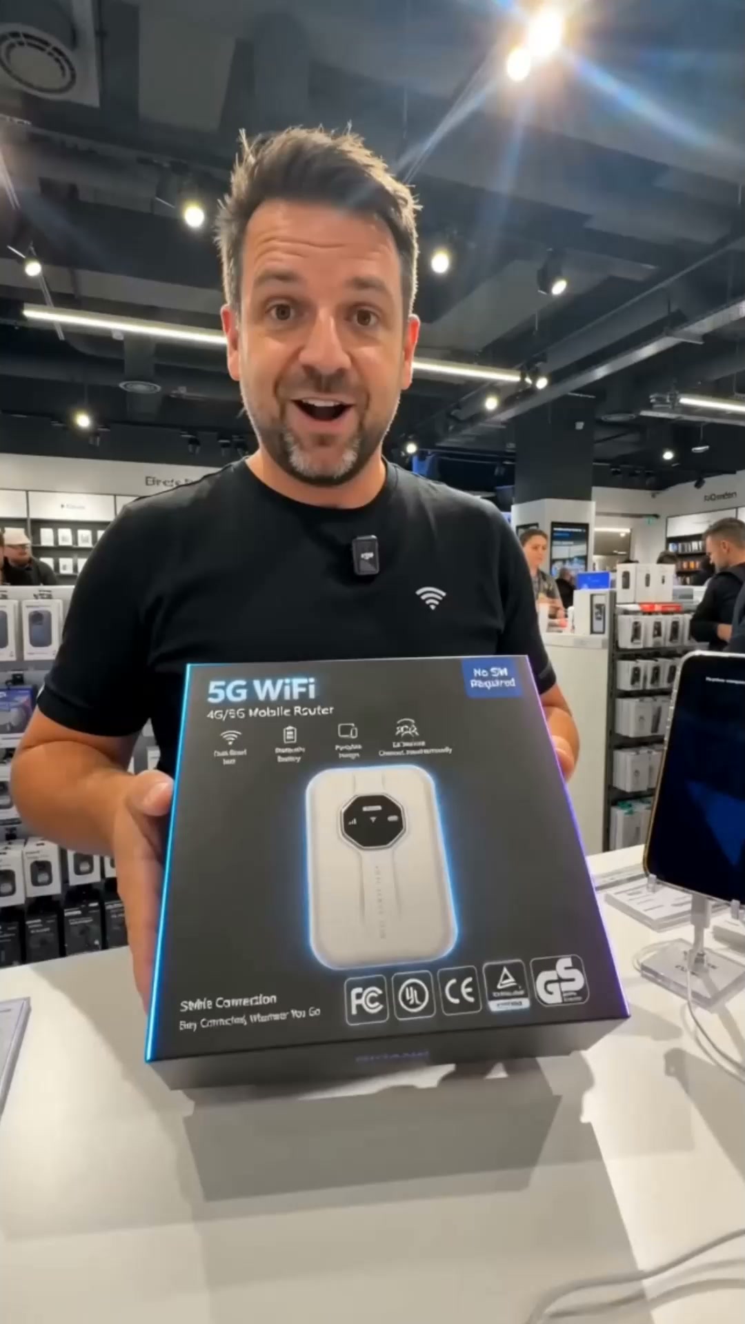 Zero Data Fees: Connect Anywhere in the World with 1 Touch