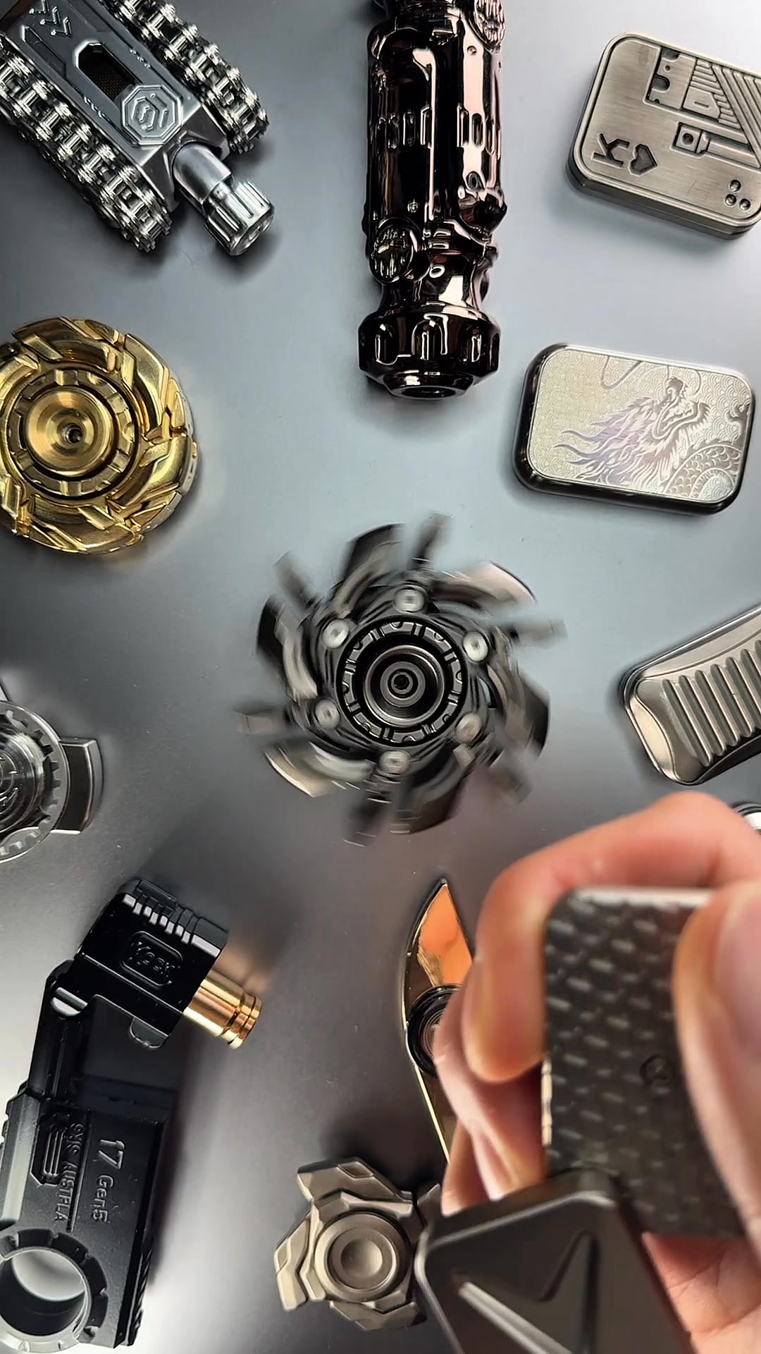 FIDGET. FOCUS. REPEAT.