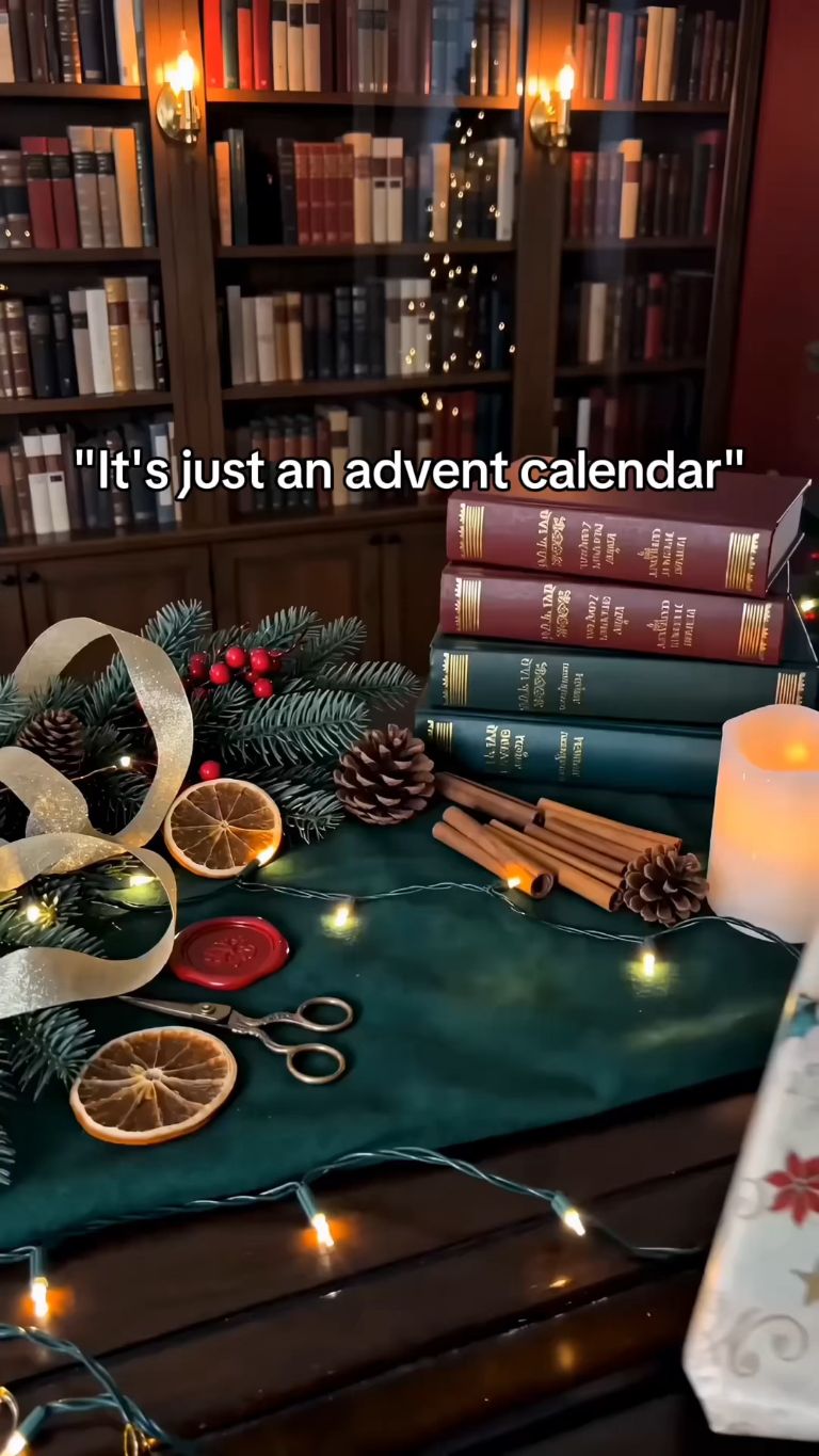 25 Mini Books Inside This Calendar