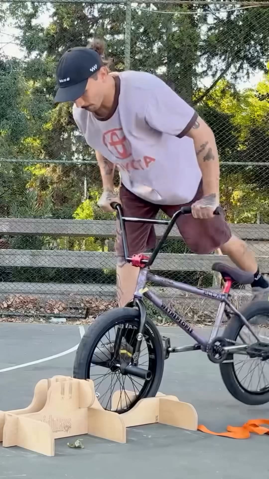 Balance Training Device – Wheelie & Manual Practice Tool for Bikes
