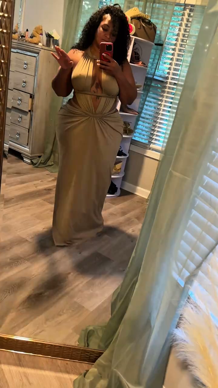 The dress that makes people turn around.