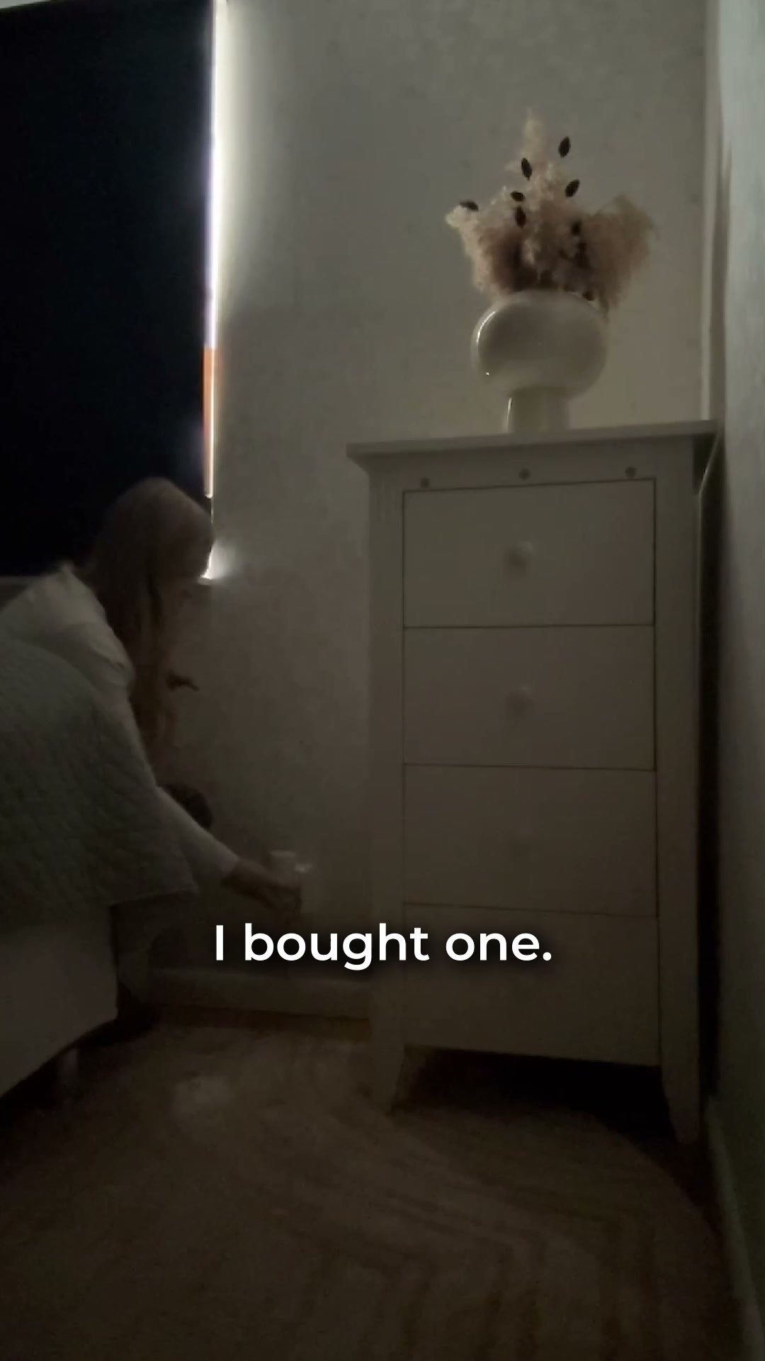 The lamp that turns itself on – every evening