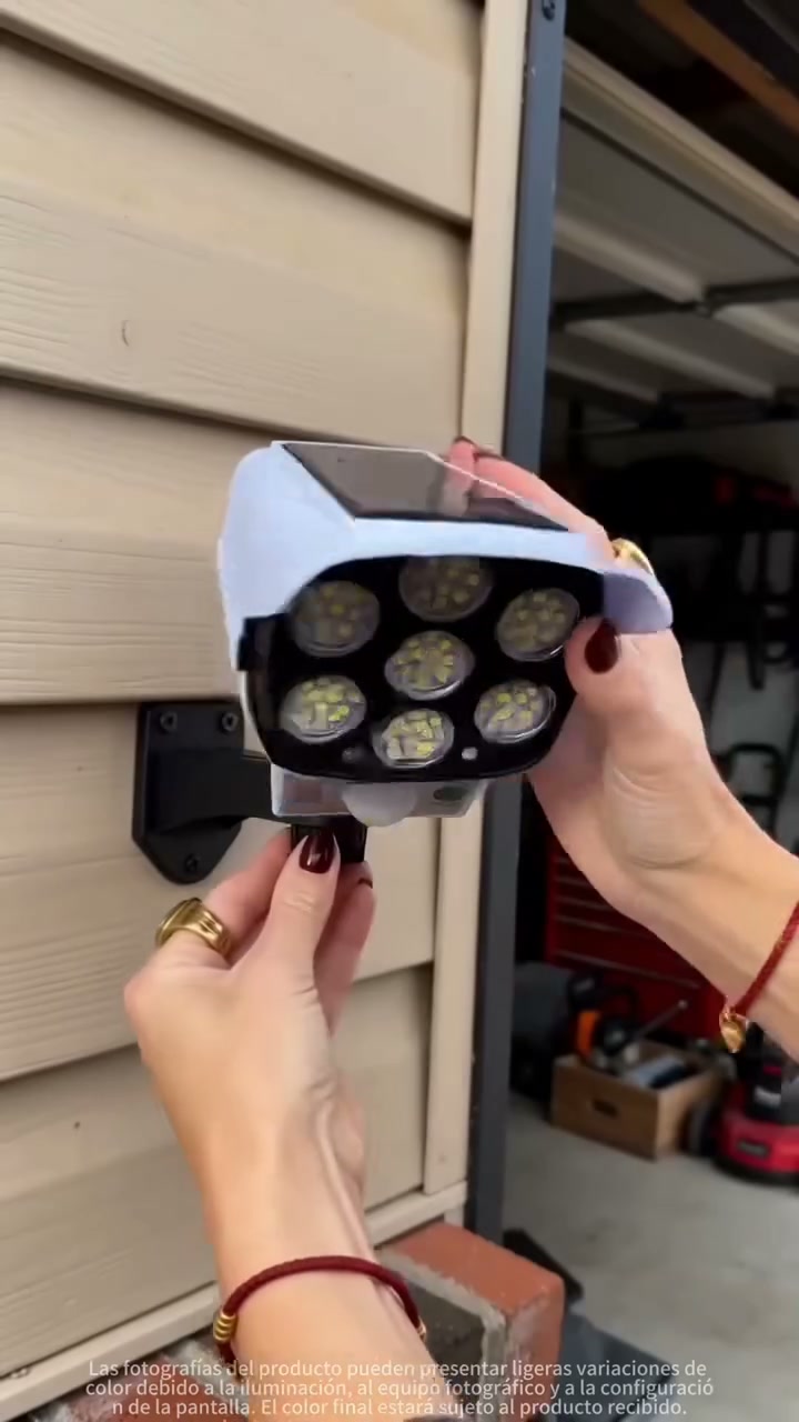 2026 HOT SALECamera-like Motion Sensor Solar Light