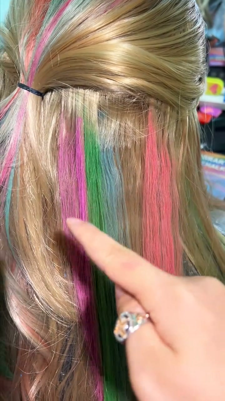 change your hair color for the moment
