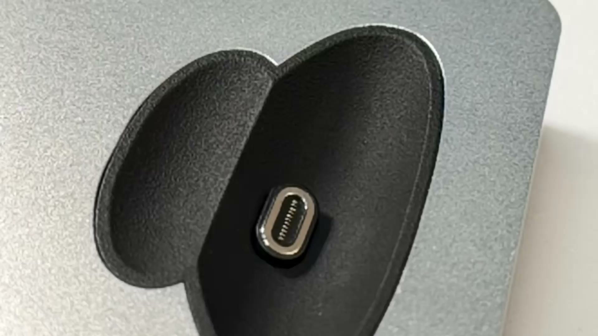 The AirPods Max Charger