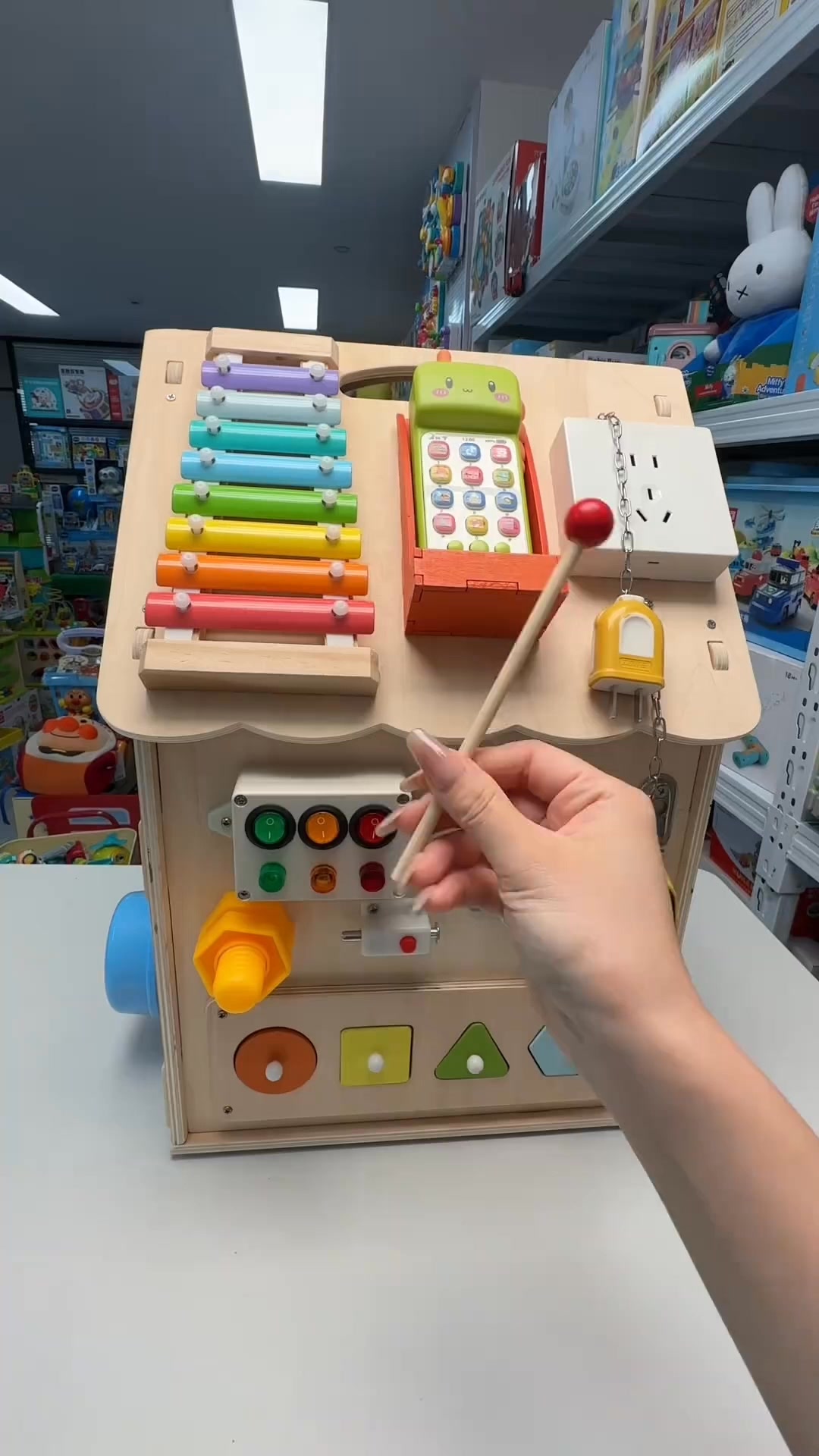 Keeps kids engaged for hours
