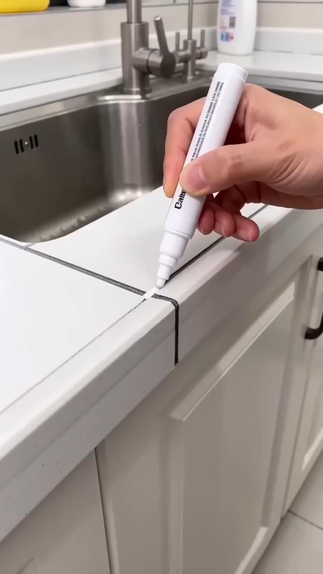 Anti-Schimmel- & wasserfester Fliesen-Fugenstift
