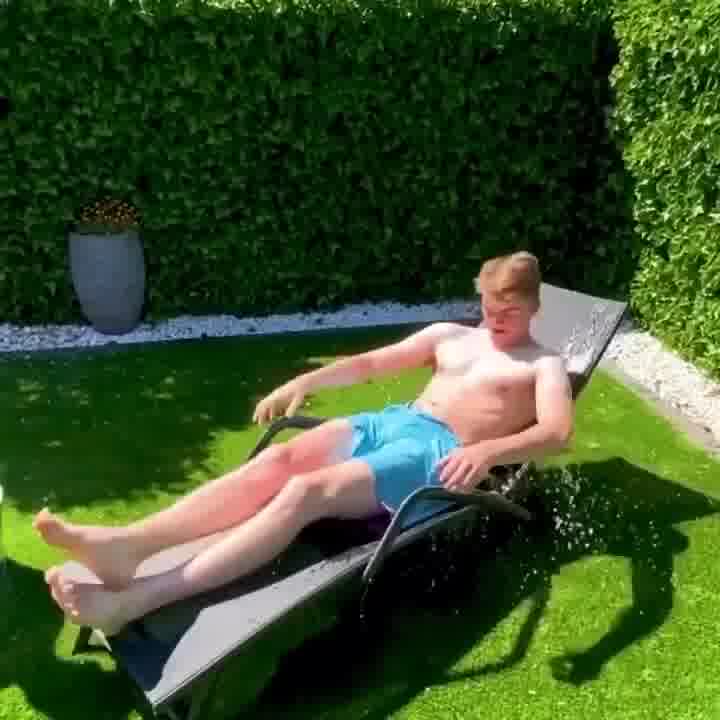 Deixe todos de boca aberta com os seus calções de praia!