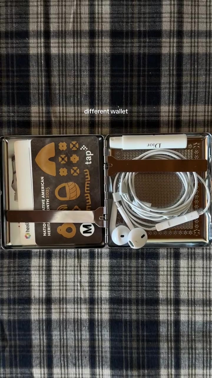different wallet