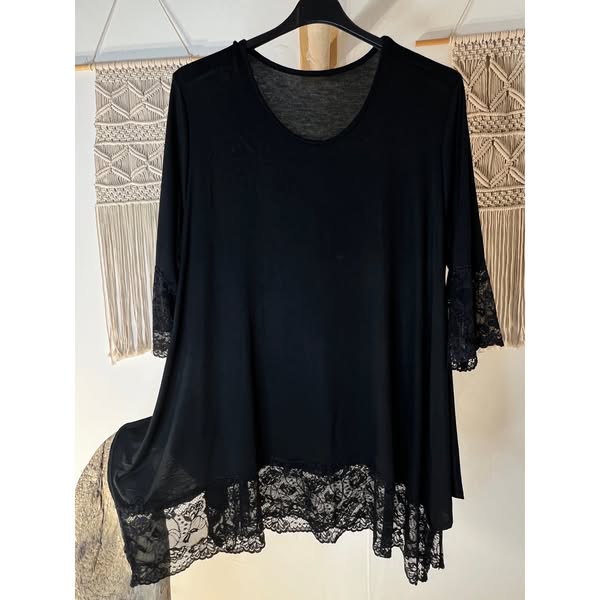 CINDY - TOP NOIR TAILLE 46 A 56/58