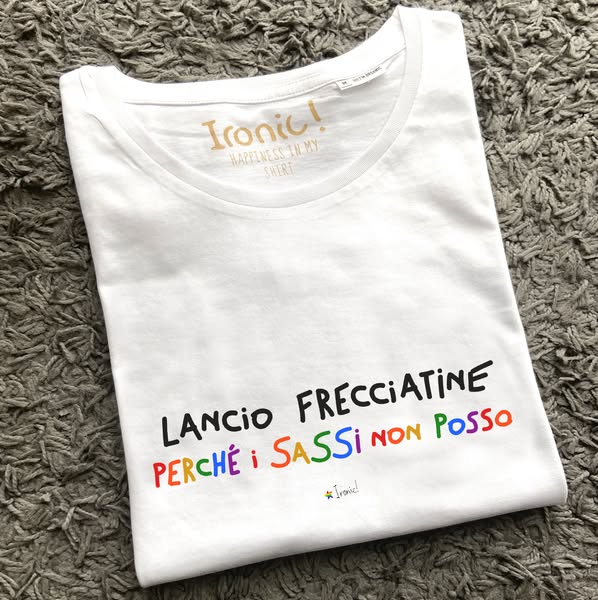 Ogni 4 Prodotti acquistati ricevi 1 t-shirt Omaggio!