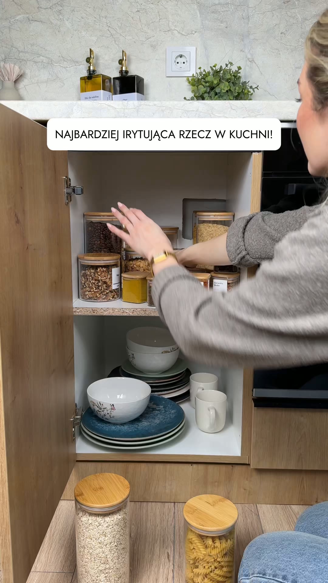 Wysuwana szuflada do szafki