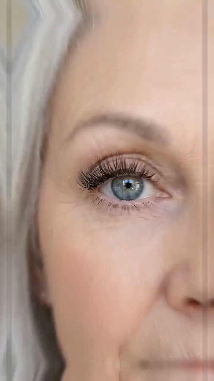 Yeux clairs : le brun était fait pour vous