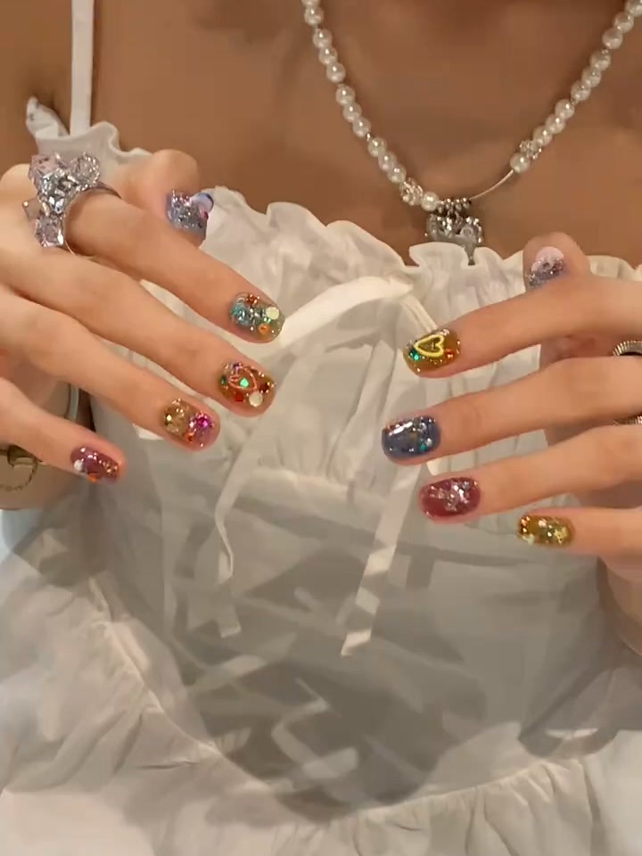 Luxury Crystal Press-Ons | Salon Style in 10 Min