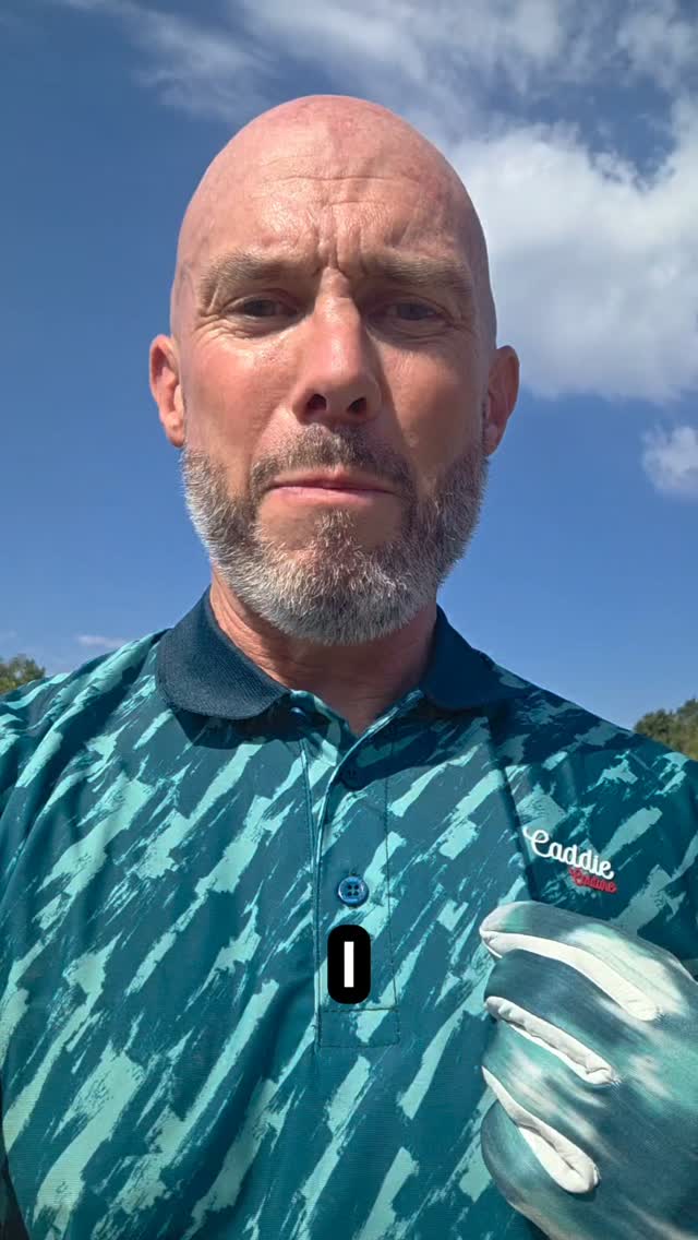 Anúncio de Caddie Couture