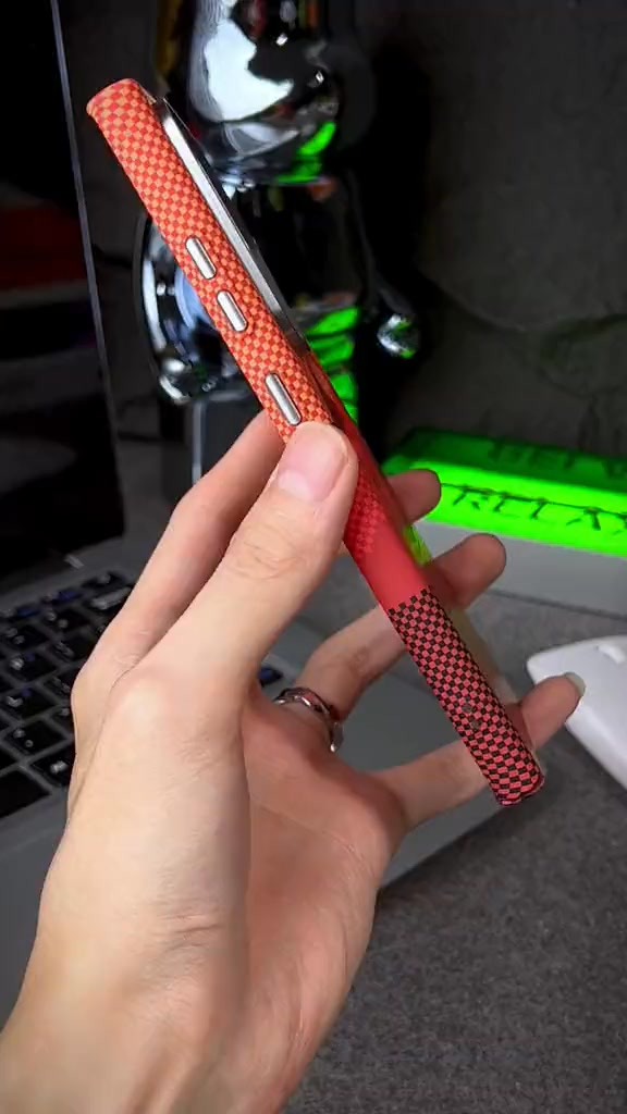 Kevlar Carbon Fiber MaSafe Case