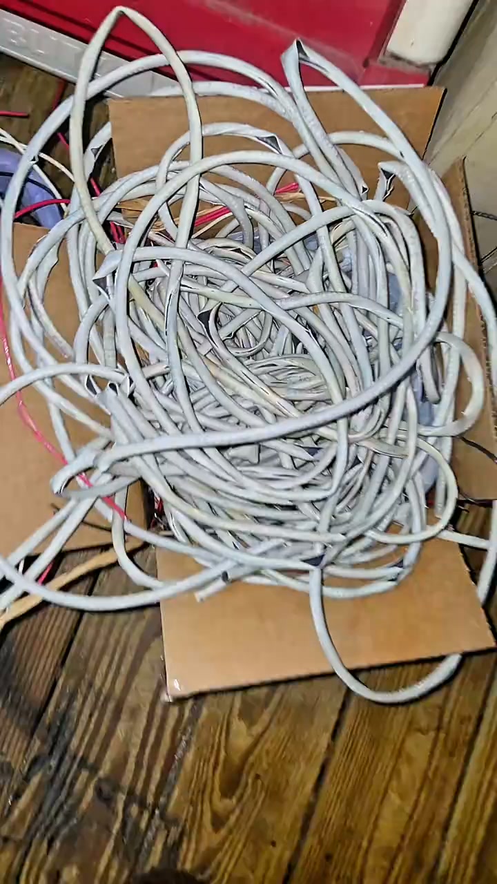 Headline: Strip 100 Feet of Heavy Copper Cable in Under 2 Minutes!