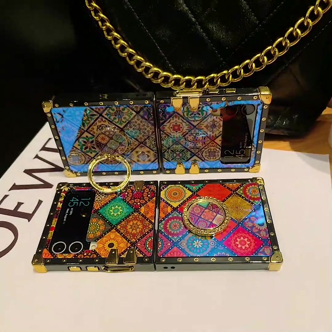 Retro Boho Samsung Galaxy Z Flip4 Flip3 Phone Case