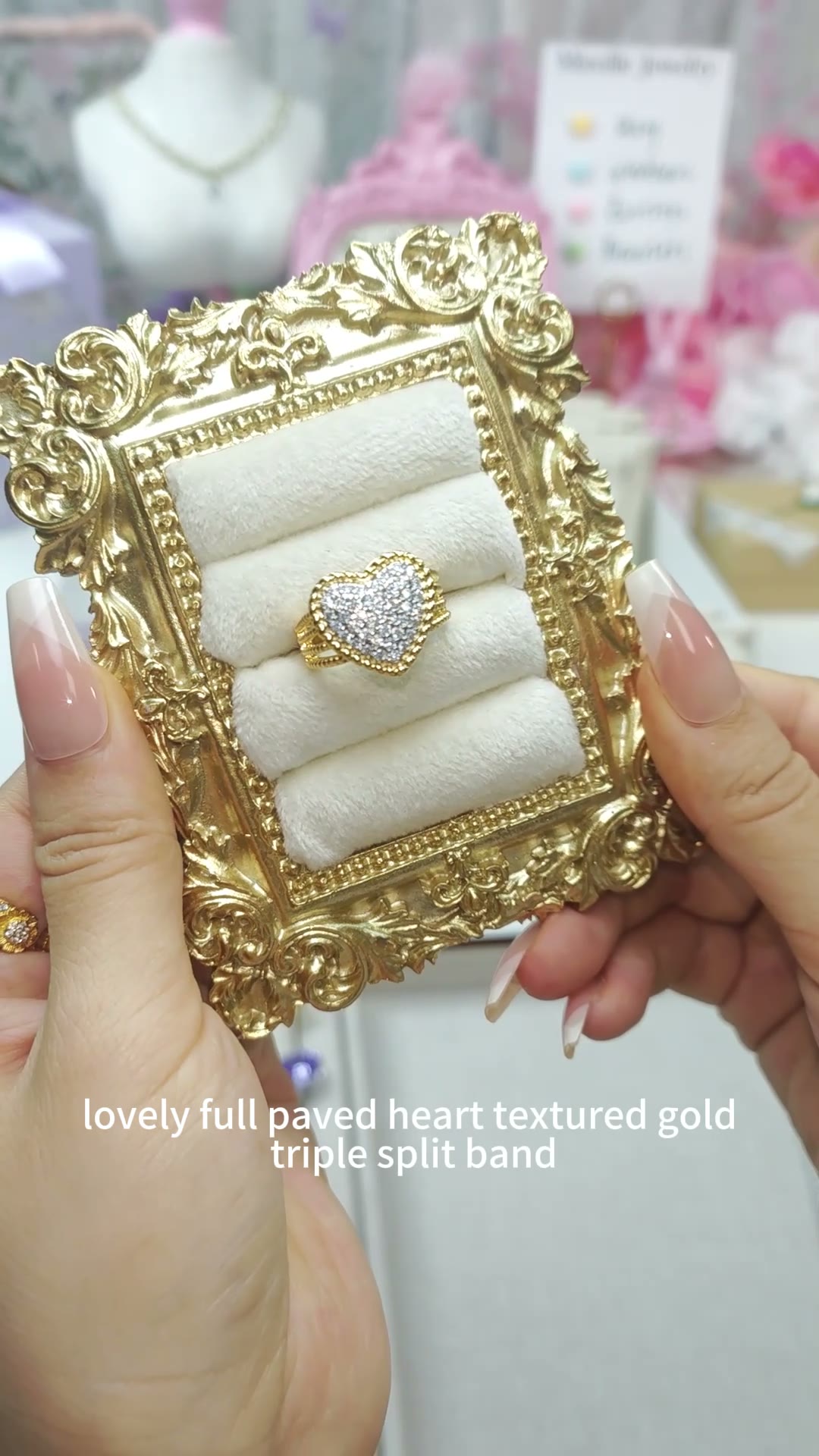 Mia's Jewelry Lucky Scoop