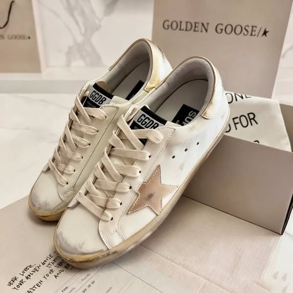 GOLDEN GOOSE: Distinguiti dalla massa! | Fino al 50% di sconto